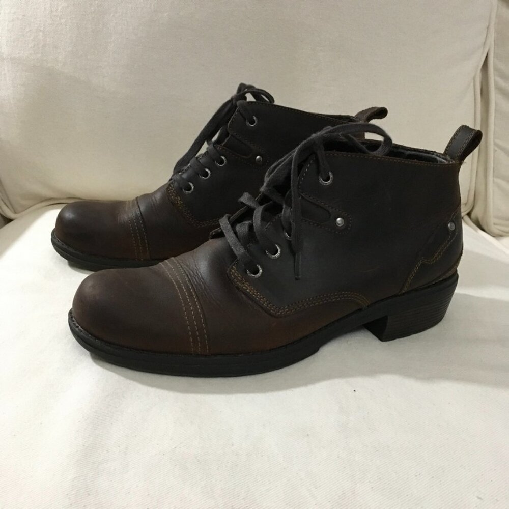 Eastland Women's Overdrive Leather Ankle boots